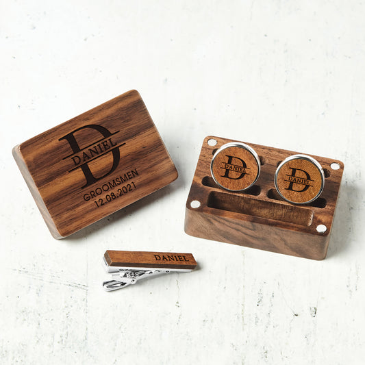 Handmade groomsmen gift set with wood cufflinks and tie clip engraved Daniel | Mrs Gift